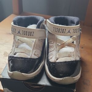 Jordan Kids Shoes - Black and White